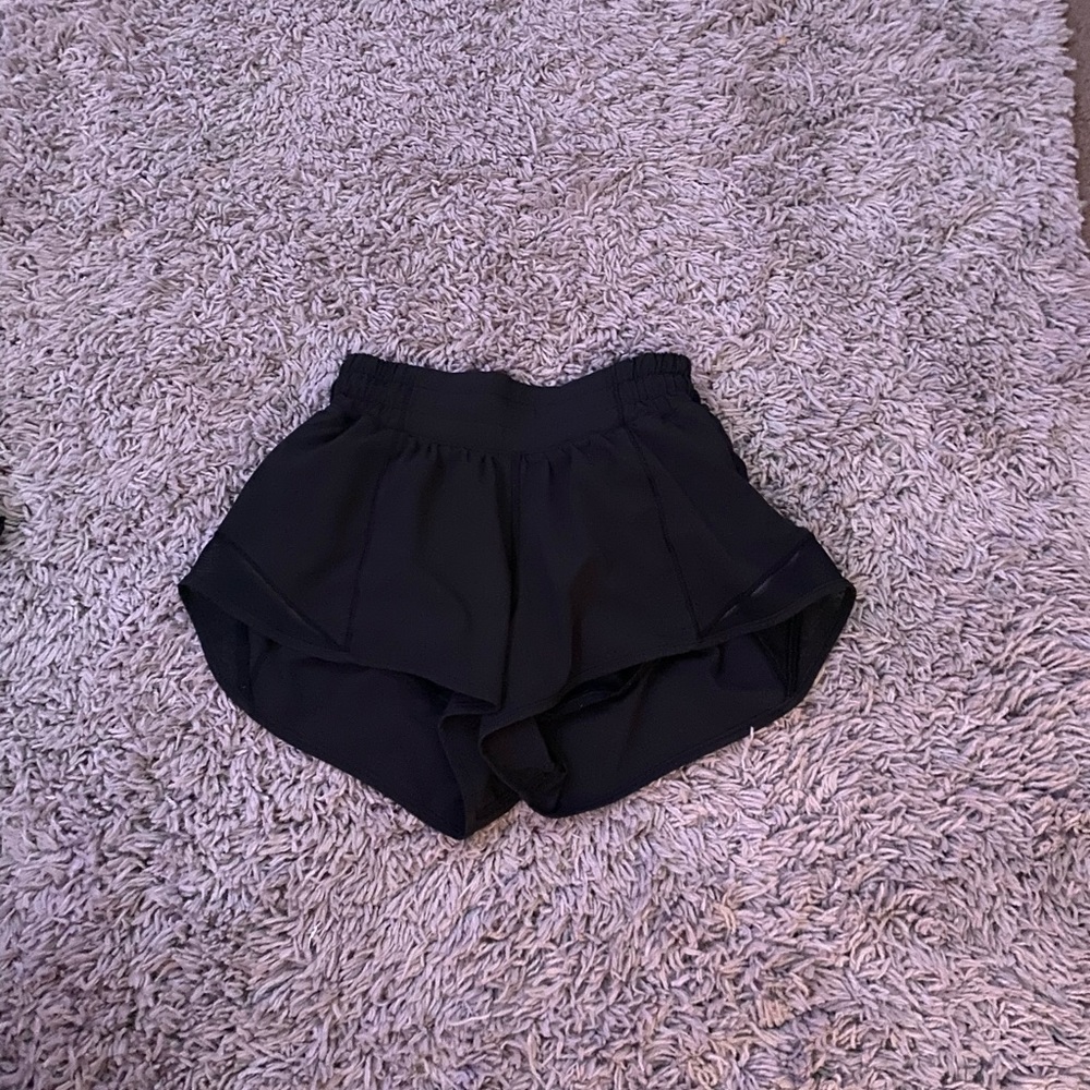 LULULEMON 2.5 SIZE 0 HOTTY HOTS